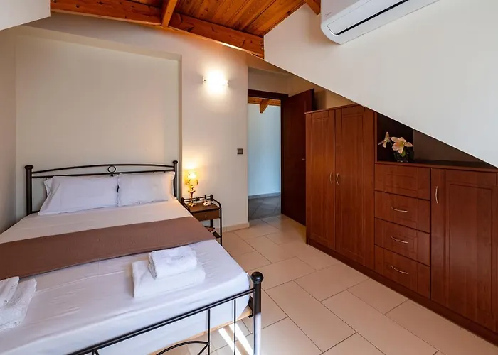 Appartamento Cielo Alto Penthouse - 4 Bedrooms, Sleeps 10 Argostoli (Kefalonia)