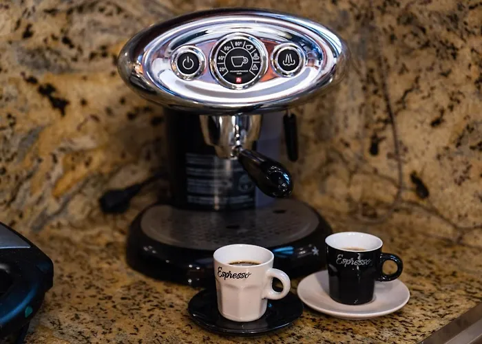 Cielo Alto Penthouse - 4 Bedrooms, Sleeps 10 Appartamento