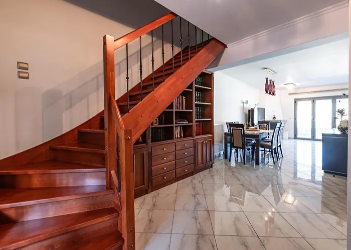 Cielo Alto Penthouse - 4 Bedrooms, Sleeps 10 * Argostoli (Kefalonia)