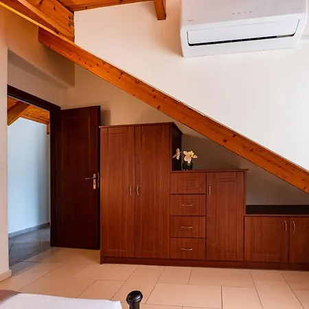 Apartamento Cielo Alto Penthouse - 4 Bedrooms, Sleeps 10 *