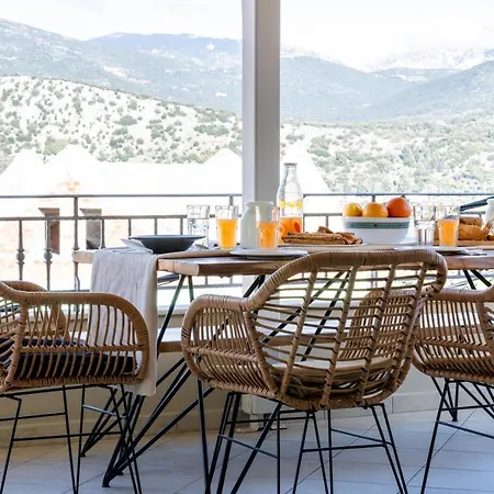 Cielo Alto Penthouse - 4 Bedrooms, Sleeps 10 * Argostoli (Kefalonia)