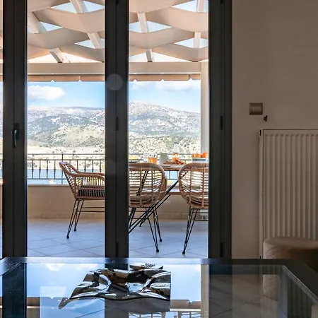 Cielo Alto Penthouse - 4 Bedrooms, Sleeps 10 * Αργοστόλι