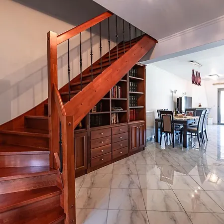 Cielo Alto Penthouse - 4 Bedrooms, Sleeps 10 * Argostoli (Kefalonia)