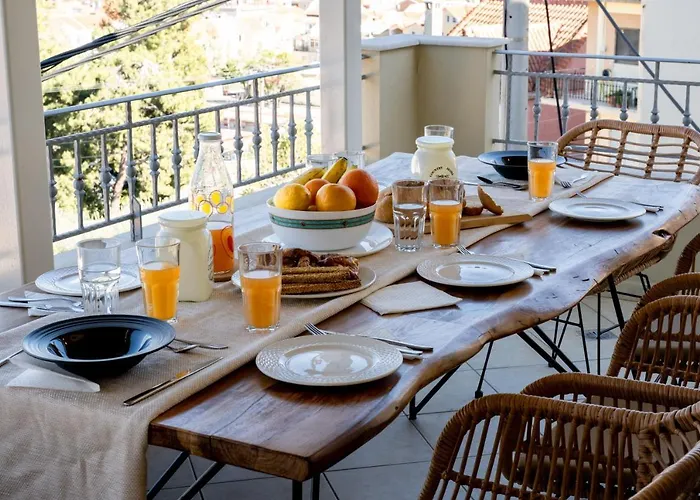 アパート Cielo Alto Penthouse - 4 Bedrooms, Sleeps 10 アルゴストリオン